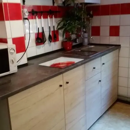 Liget Szinei Apartman شقة