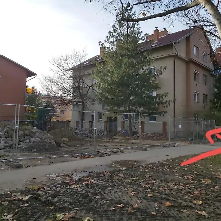 شقة Liget Szinei Apartman سيغيد